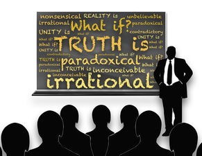 三国世界中的神秘补充，可招怪与可交易现象解析